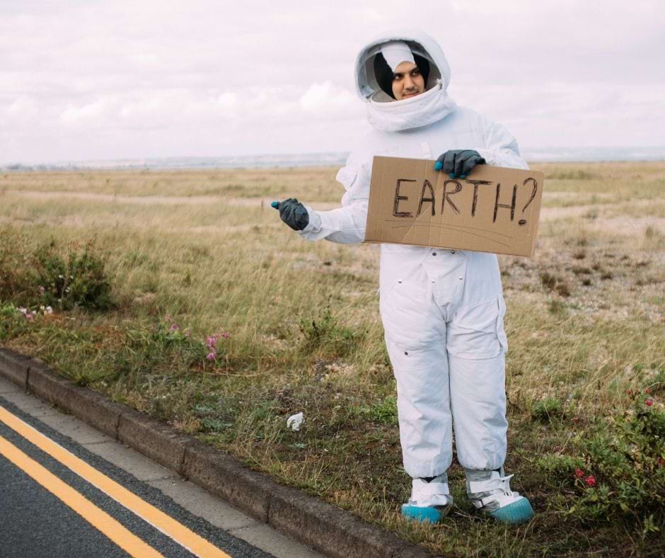 Astronaute earth